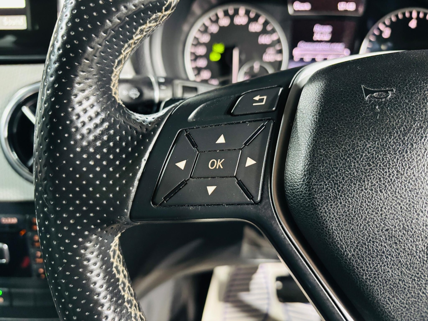 Used Mercedes-Benz B Class 2014 for sale - 76886530: Photo 21