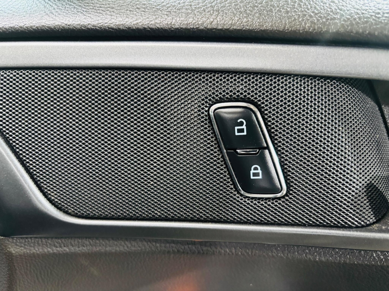 Used Ford Mondeo 2016 for sale - 78086316: Photo 26