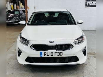Used Kia Ceed 2019 for sale - 79577139: Photo