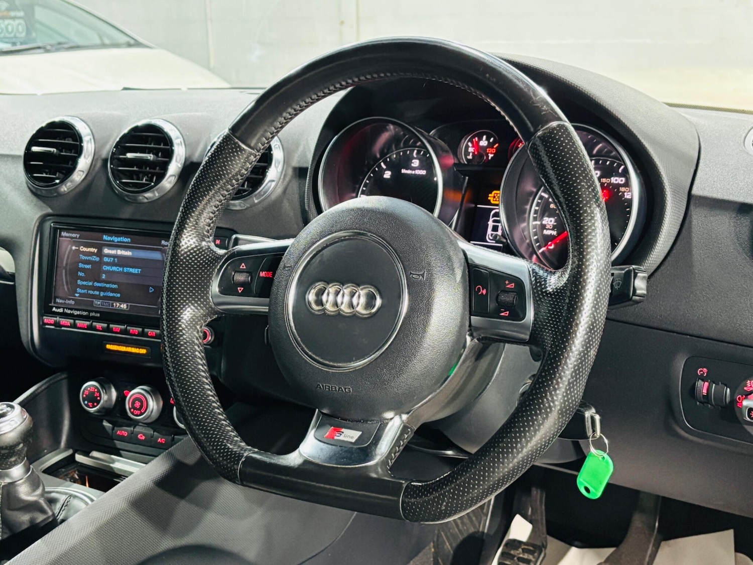 Used Audi TT 2014 for sale - 76349447: Photo 11