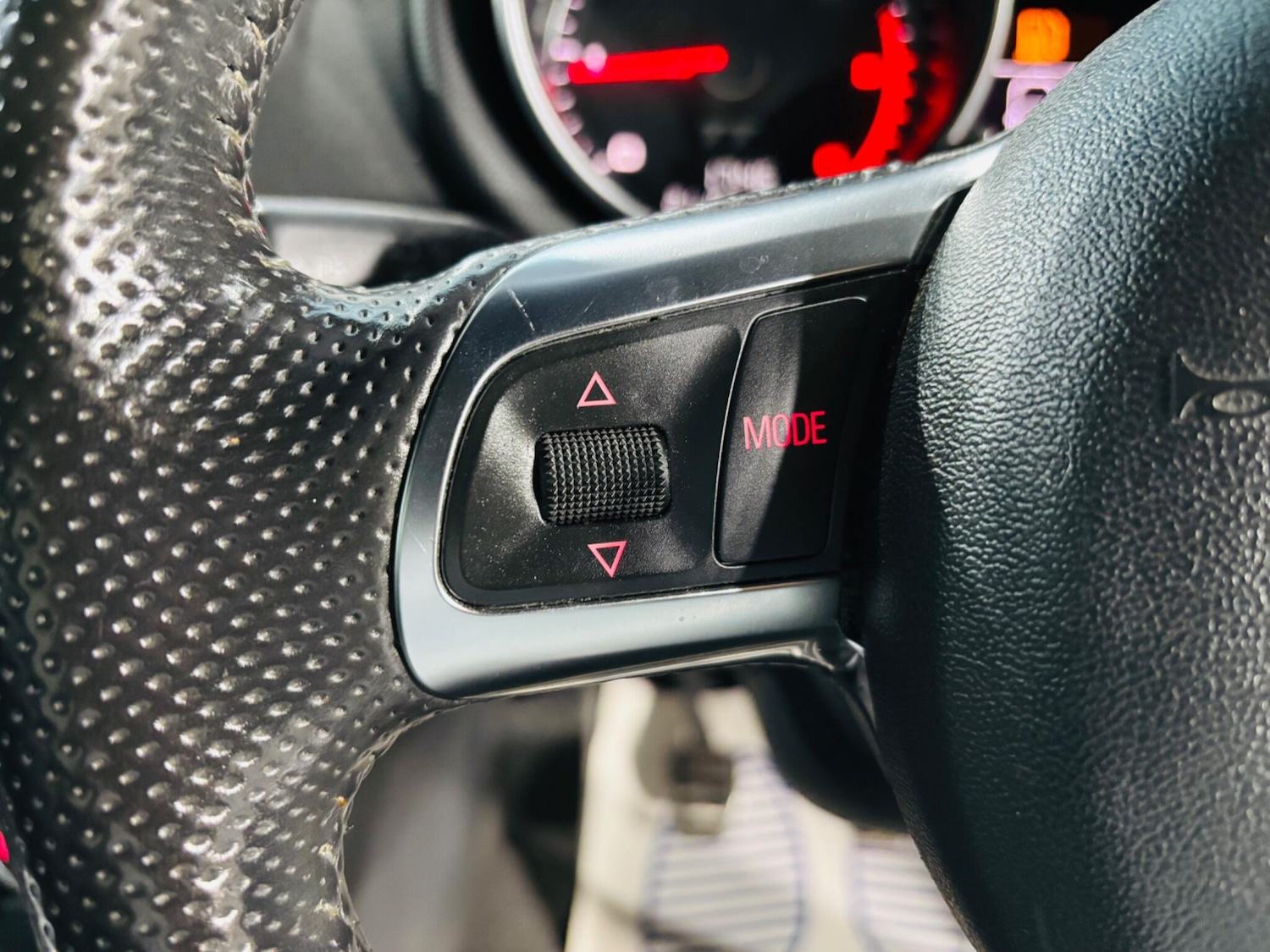 Used Audi TT 2014 for sale - 76349447: Photo 22