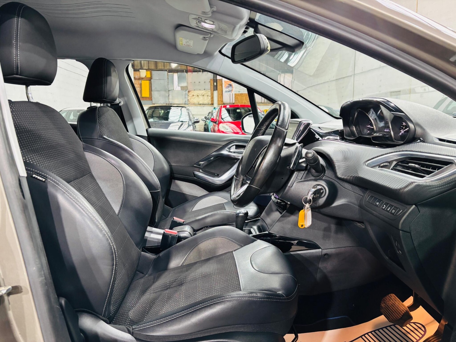 Used Peugeot 2008 2015 for sale - 77559874: Photo 13