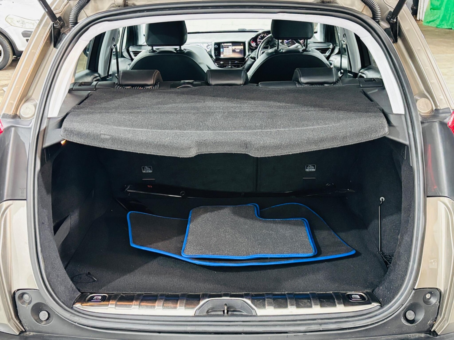 Used Peugeot 2008 2015 for sale - 77559874: Photo 29