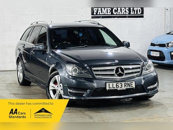 Used Mercedes-Benz C Class 2013 for sale - 76549554: Photo