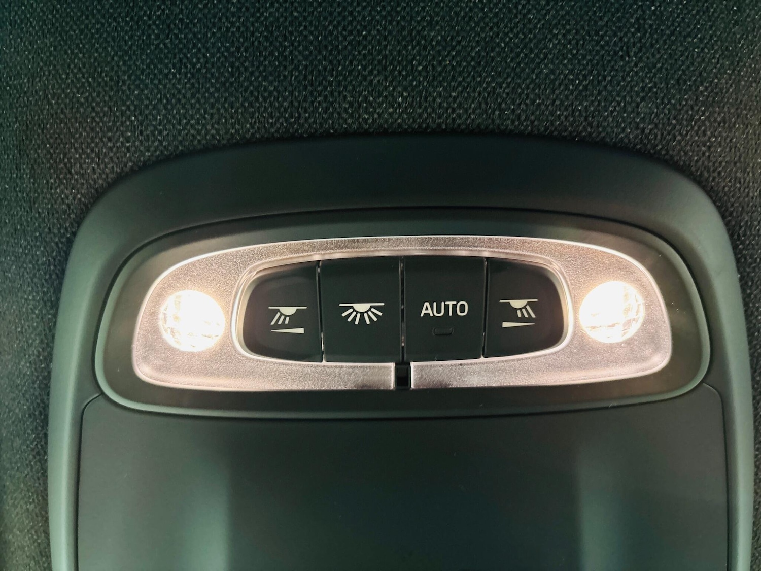 Used Volvo XC40 2019 for sale - 76123113: Photo 25