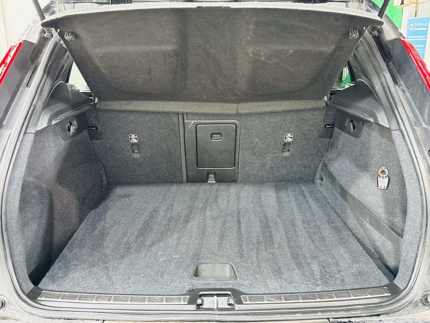 Used Volvo XC40 2019 for sale - 76123113: Photo 31
