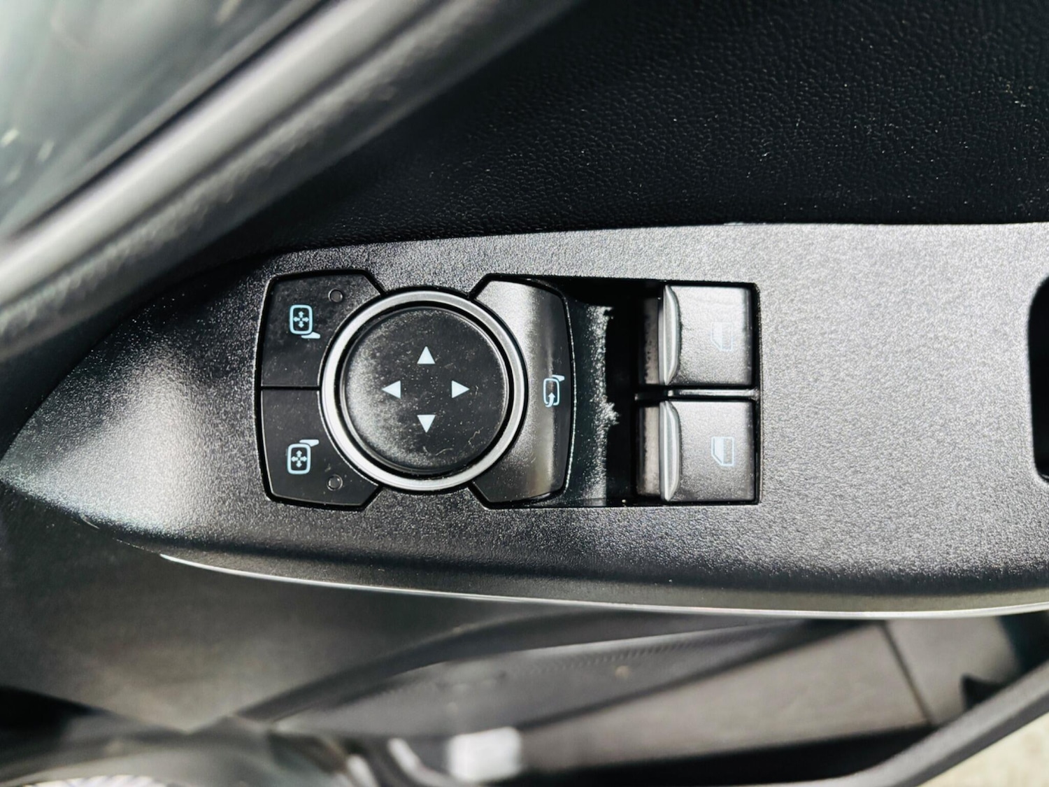 Used Ford Fiesta 2017 for sale - 77215352: Photo 17