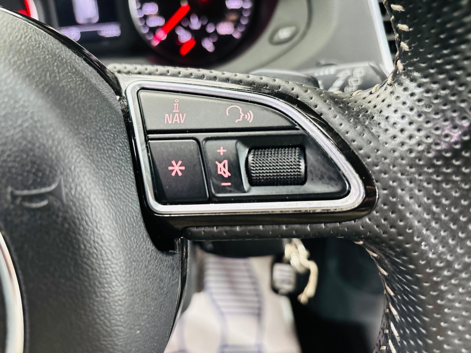 Used Audi Q3 2015 for sale - 76995606: Photo 20