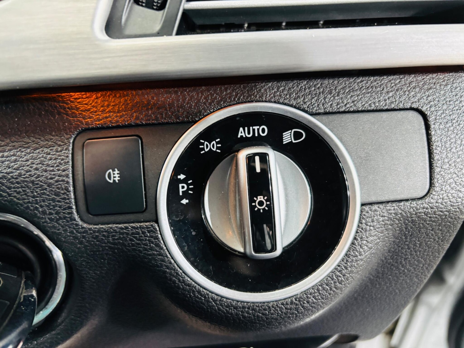 Used Mercedes-Benz E Class 2012 for sale - 78184554: Photo 19