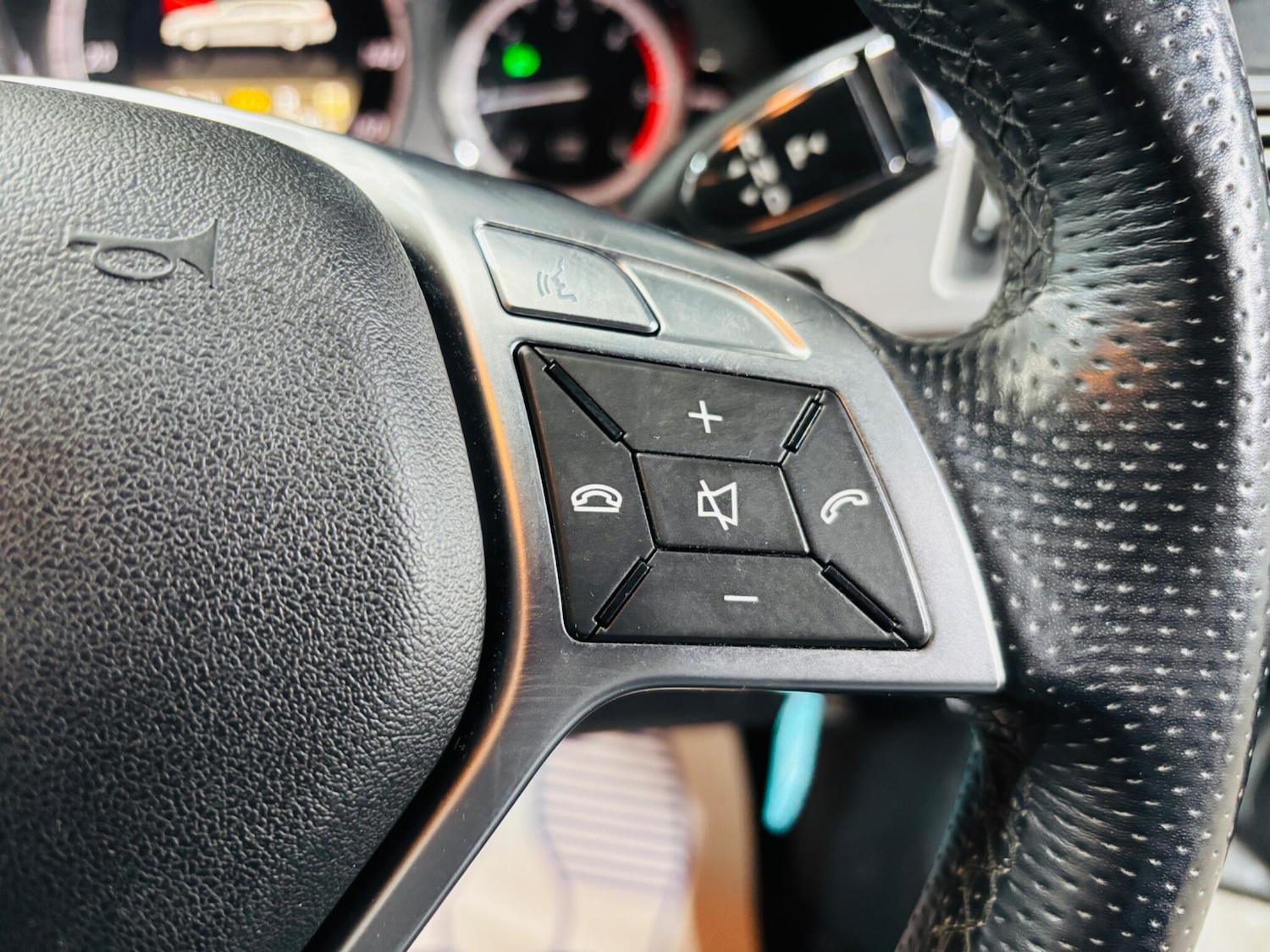 Used Mercedes-Benz E Class 2012 for sale - 78184554: Photo 20