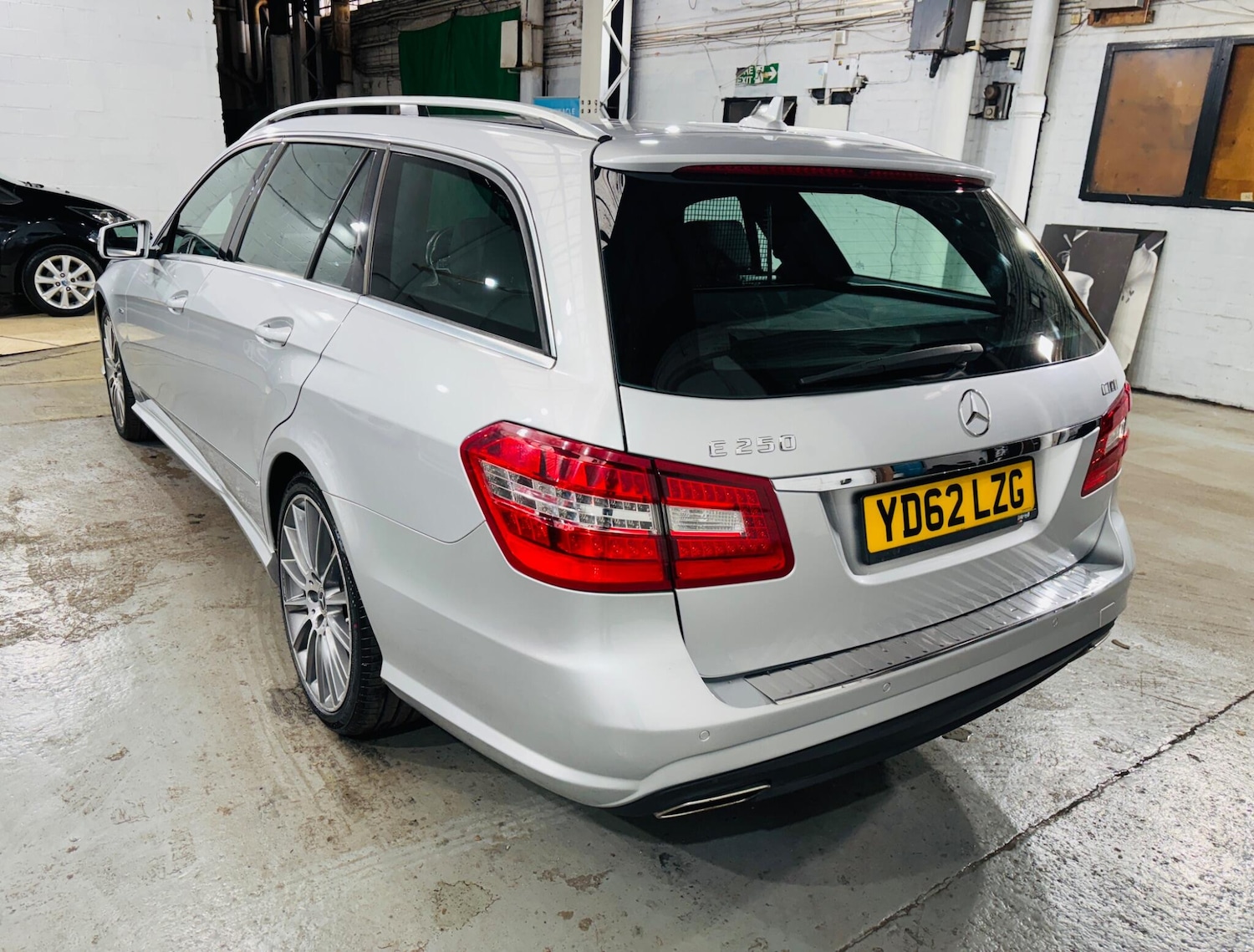 Used Mercedes-Benz E Class 2012 for sale - 78184554: Photo 7