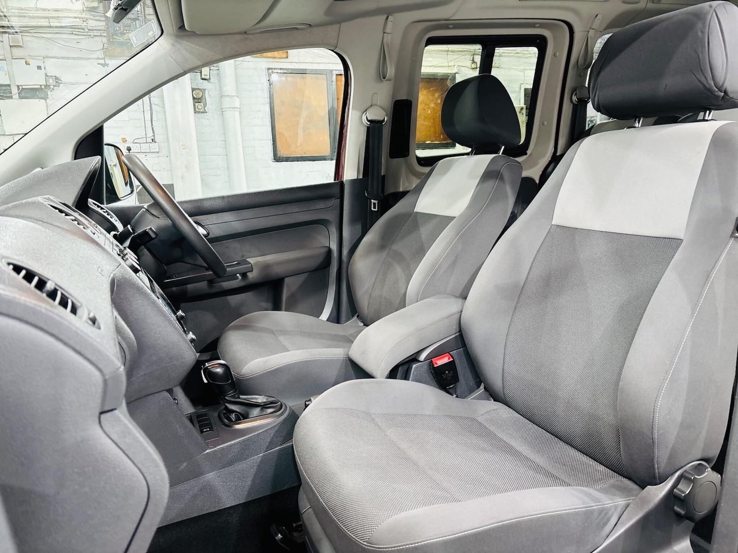 Used Volkswagen Caddy Maxi Life 2013 for sale - 78006722: Photo 17