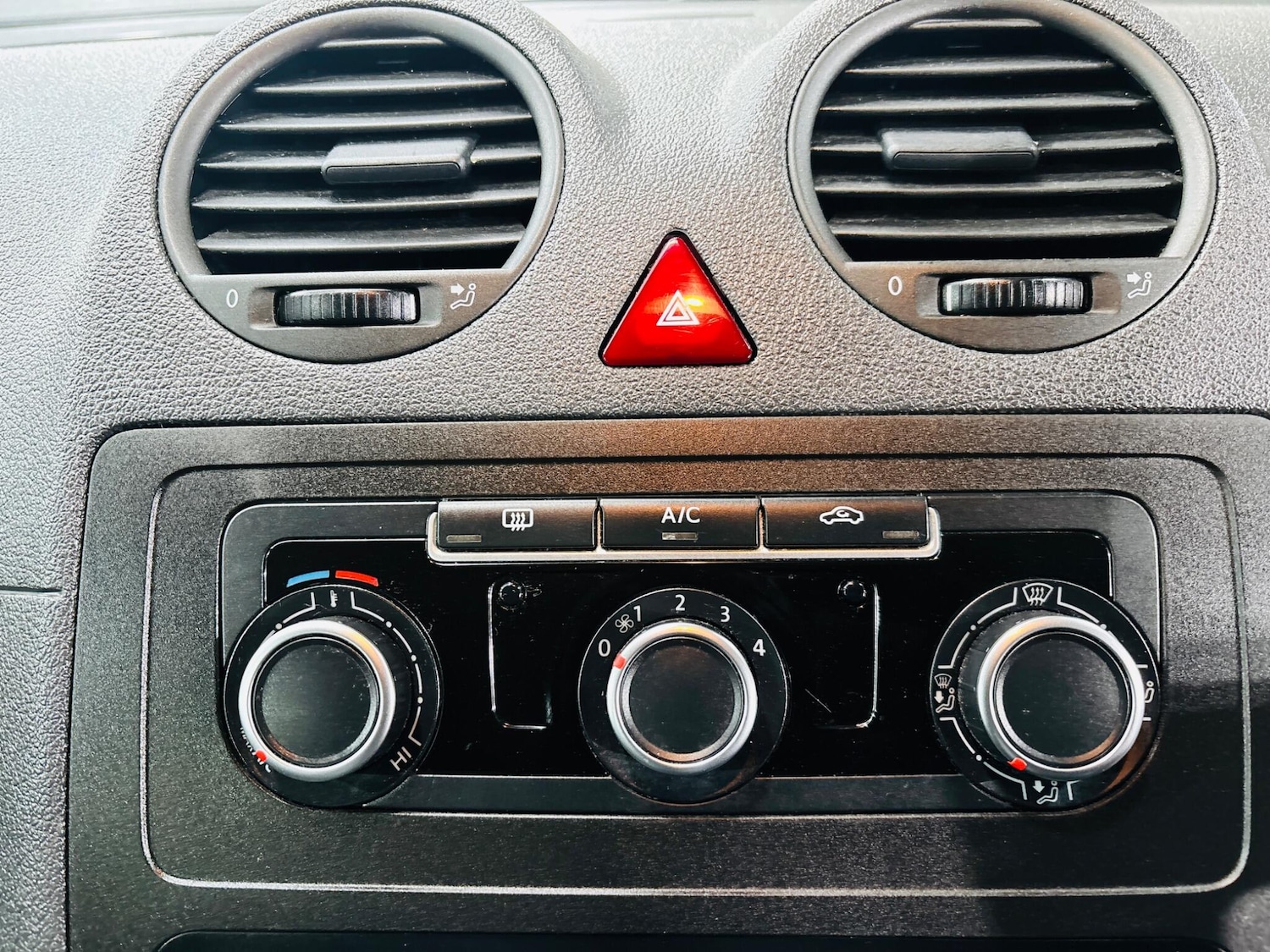 Used Volkswagen Caddy Maxi Life 2013 for sale - 78006722: Photo 25