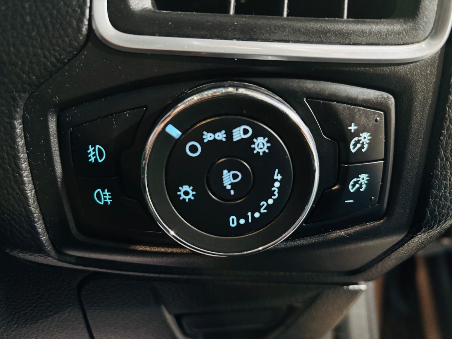 Used Ford Focus 2014 for sale - 77216115: Photo 18