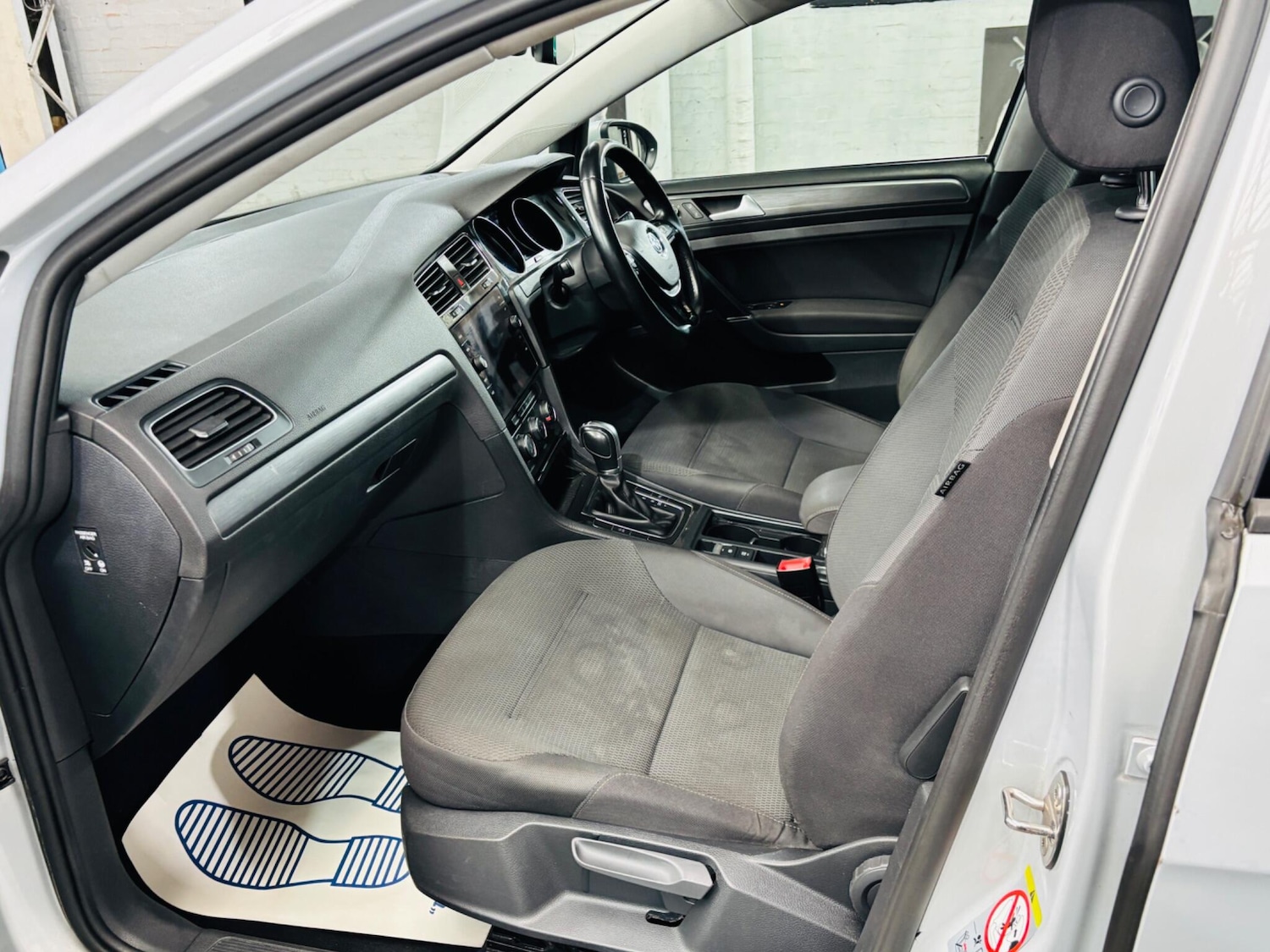 Used Volkswagen Golf 2017 for sale - 78115557: Photo 14