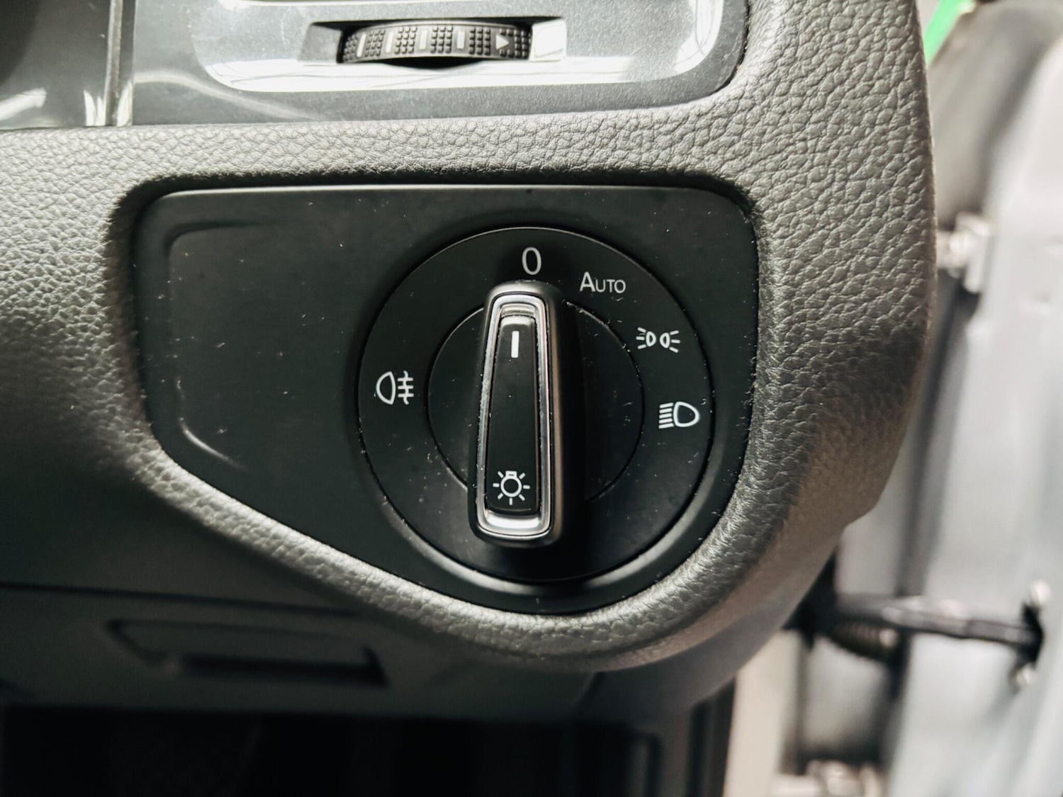 Used Volkswagen Golf 2017 for sale - 78115557: Photo 22