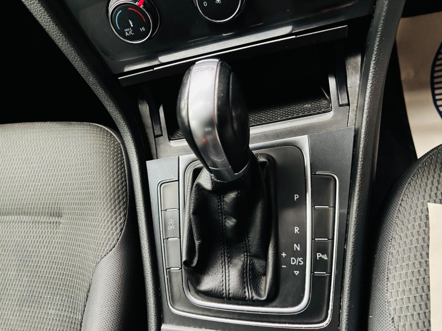 Used Volkswagen Golf 2017 for sale - 78115557: Photo 25