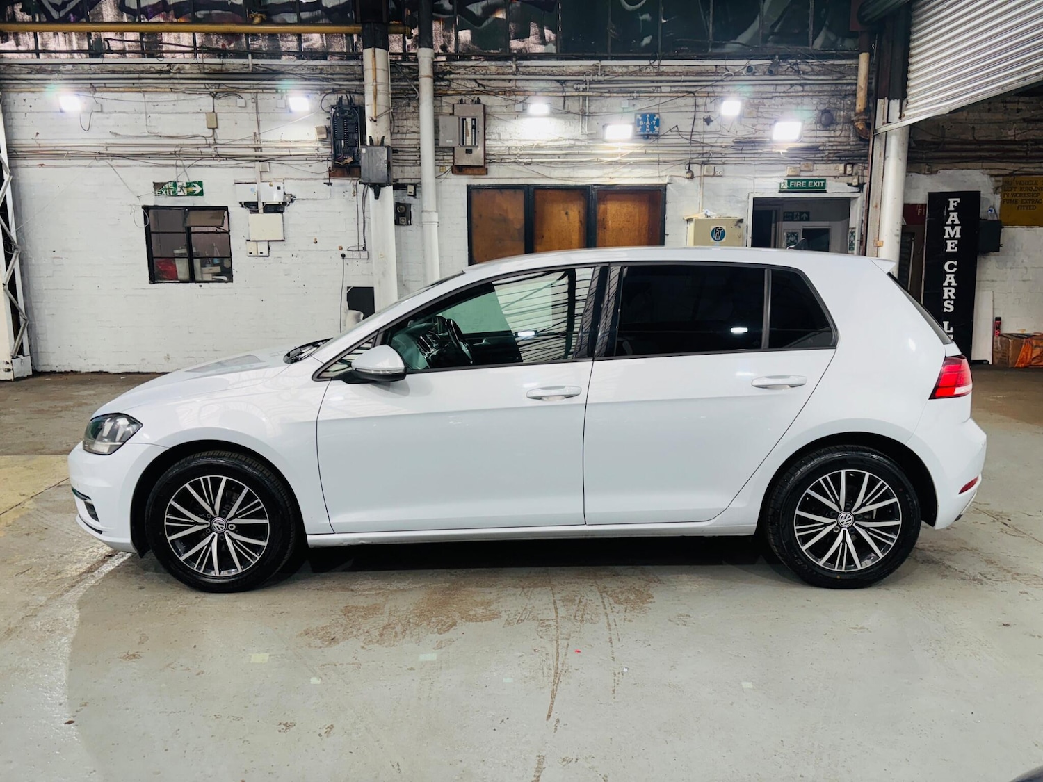 Used Volkswagen Golf 2017 for sale - 78115557: Photo 9