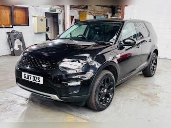 Used Land Rover Discovery Sport 2017 for sale - 78830325: Photo