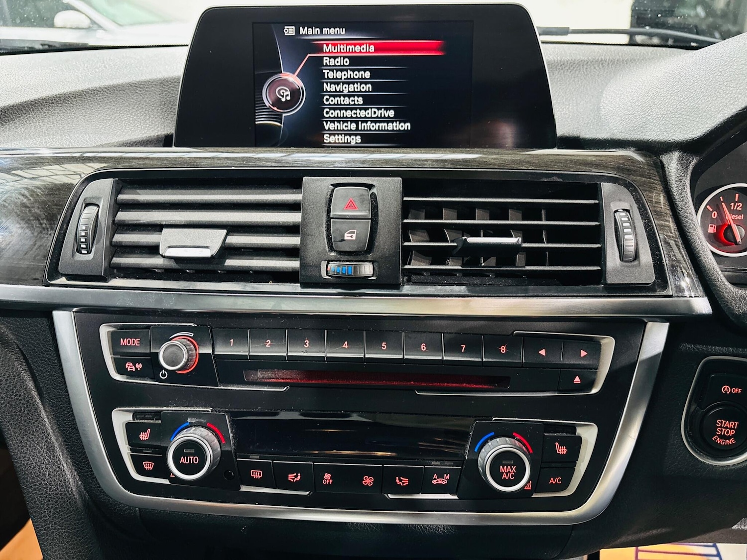 Used BMW 3 Series 2014 for sale - 76246851: Photo 22