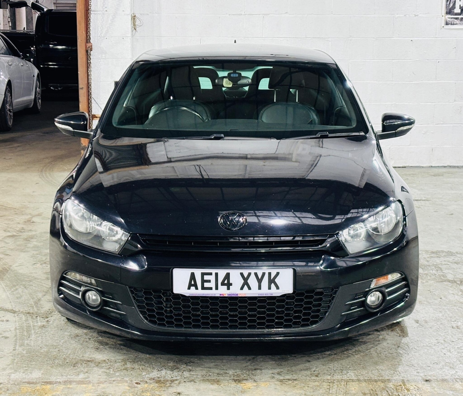 Used Volkswagen Scirocco 2014 for sale - 77695396: Photo 2