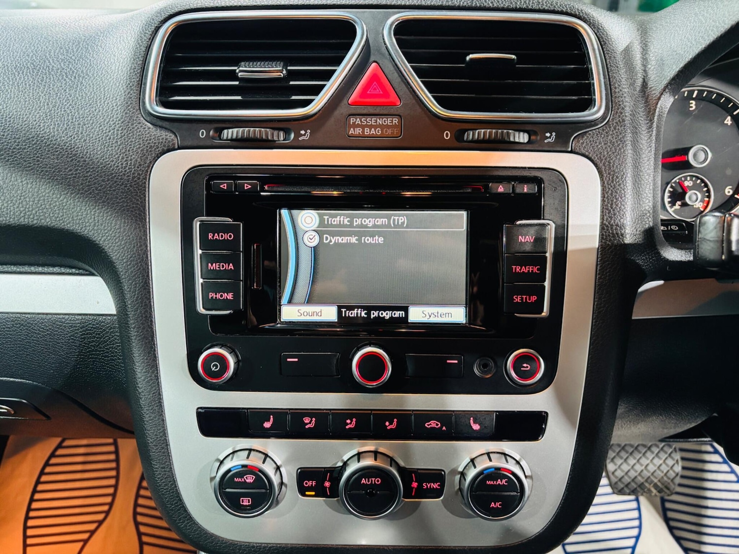 Used Volkswagen Scirocco 2014 for sale - 77695396: Photo 25