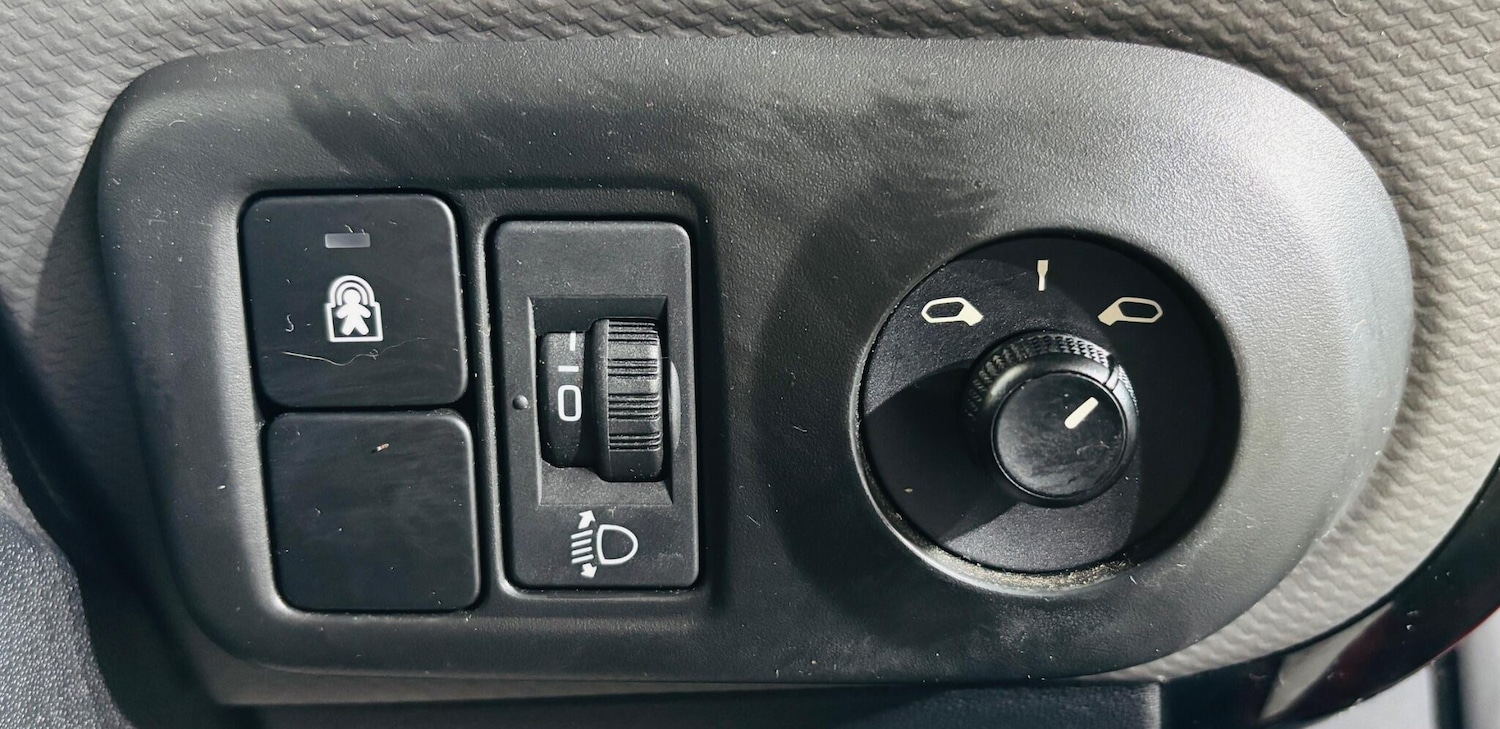 Used Citroen C4 Cactus 2016 for sale - 76592914: Photo 18