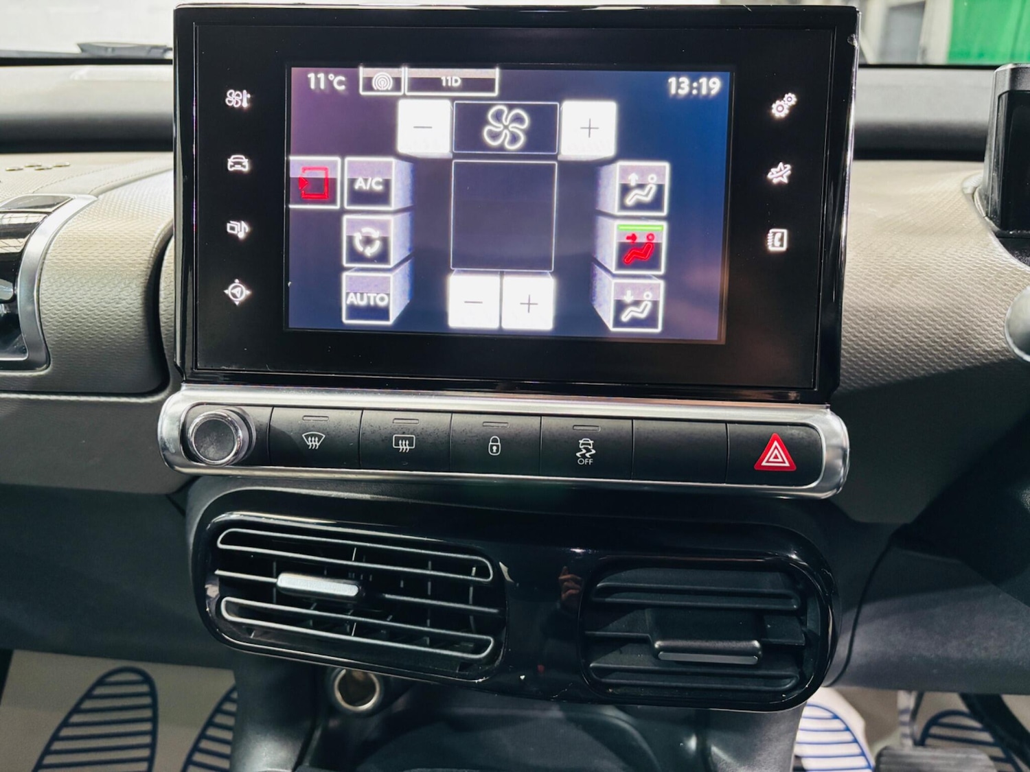 Used Citroen C4 Cactus 2016 for sale - 76592914: Photo 22