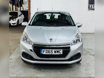 Used Peugeot 208 2015 for sale - 79011760: Photo