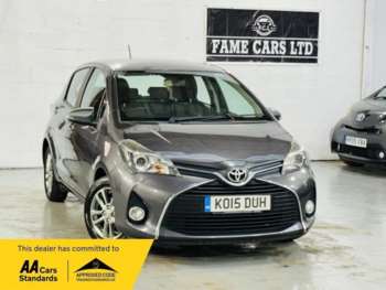 Used Toyota Yaris 2015 for sale - 74874550: Photo
