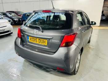 Used Toyota Yaris 2015 for sale - 74874550: Photo