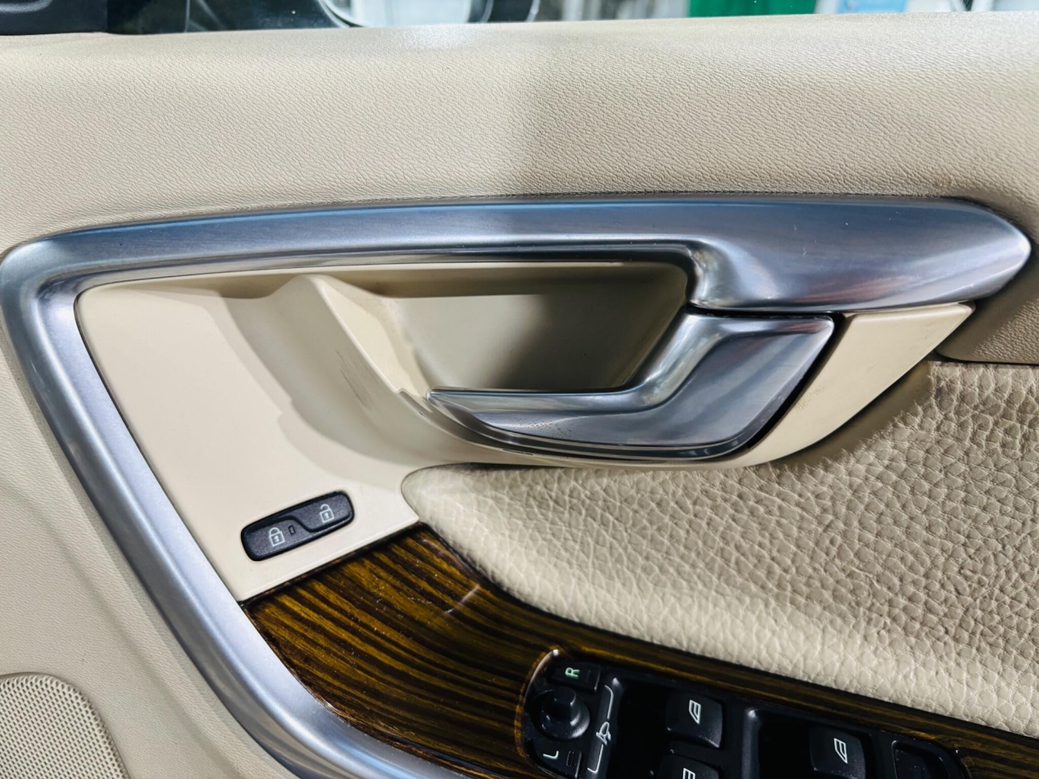 Used Volvo S60 2010 for sale - 76997026: Photo 18