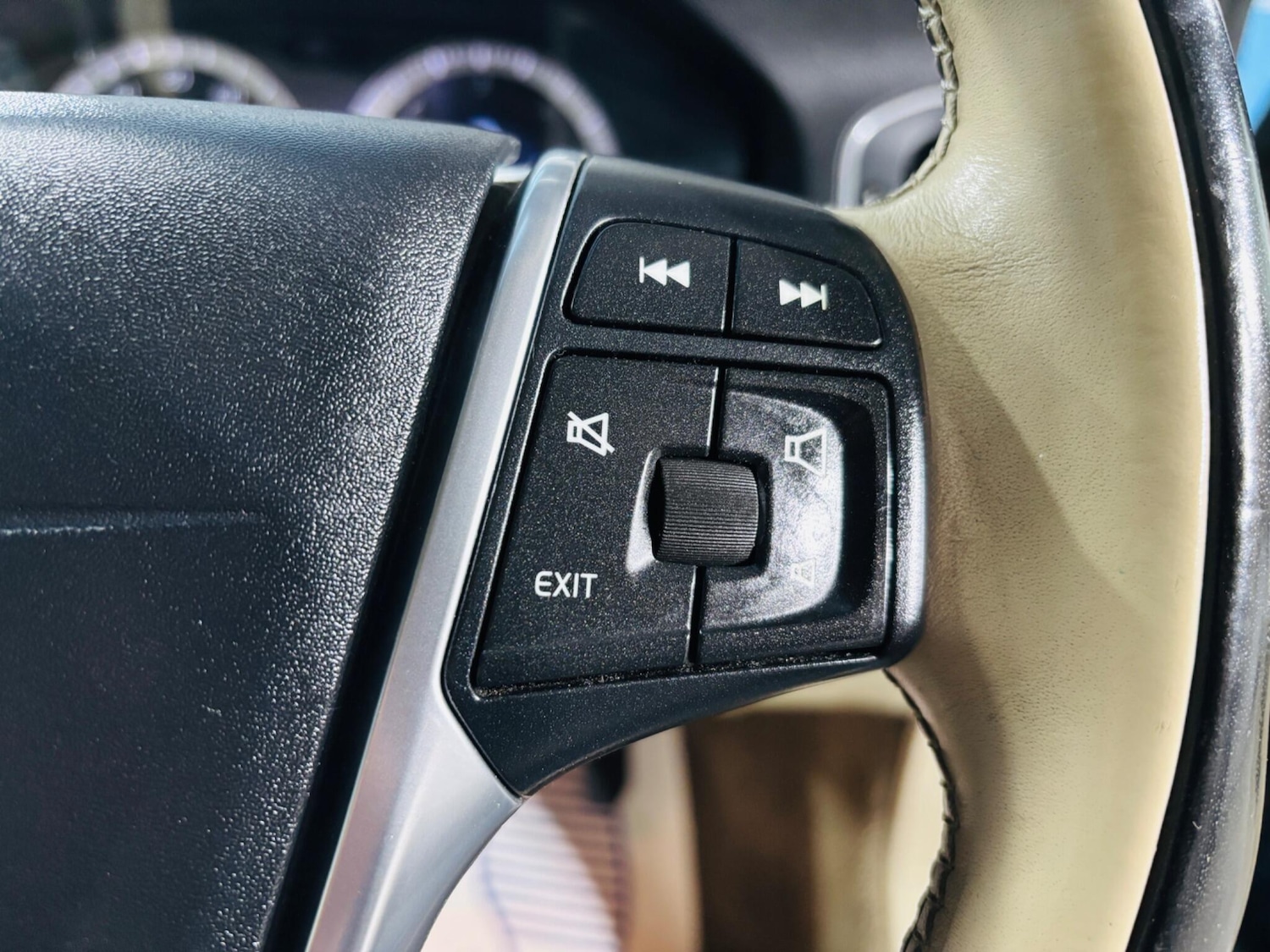 Used Volvo S60 2010 for sale - 76997026: Photo 21