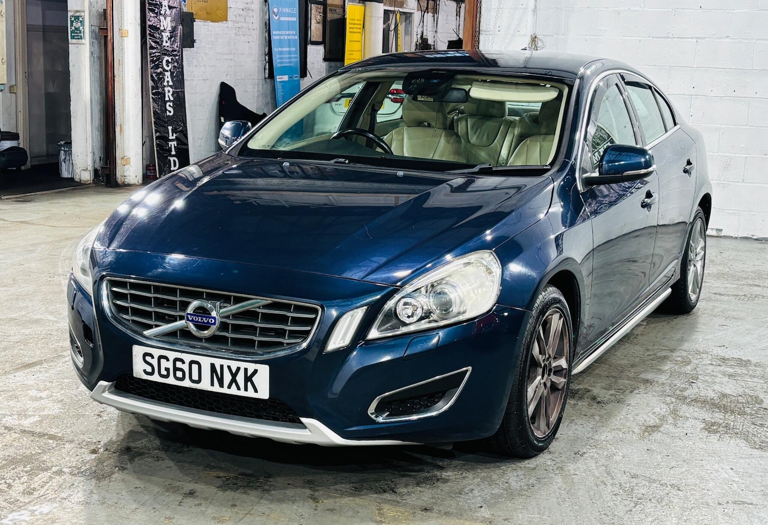 Used Volvo S60 2010 for sale - 76997026: Photo 4