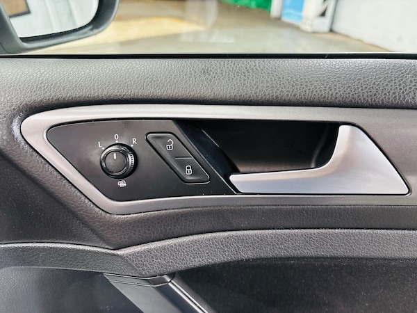 Used Volkswagen Golf 2014 for sale - 76240052: Photo 18
