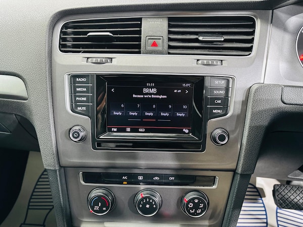 Used Volkswagen Golf 2014 for sale - 76240052: Photo 21