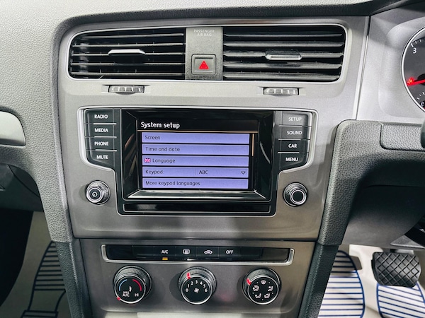 Used Volkswagen Golf 2014 for sale - 76240052: Photo 25