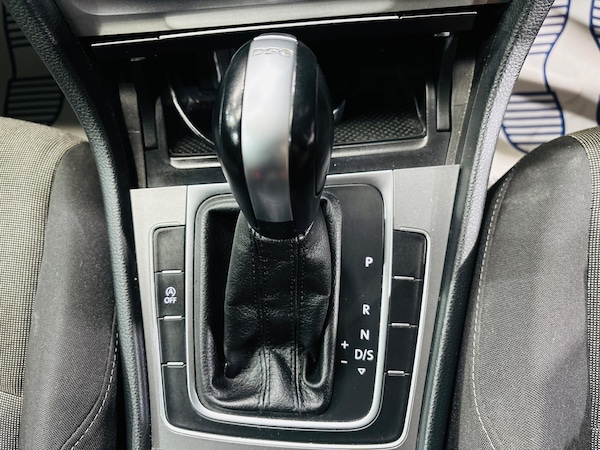 Used Volkswagen Golf 2014 for sale - 76240052: Photo 30