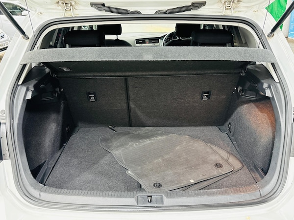 Used Volkswagen Golf 2014 for sale - 76240052: Photo 36