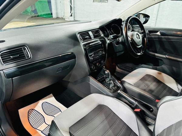 Used Volkswagen Jetta 2015 for sale - 75153693: Photo 12