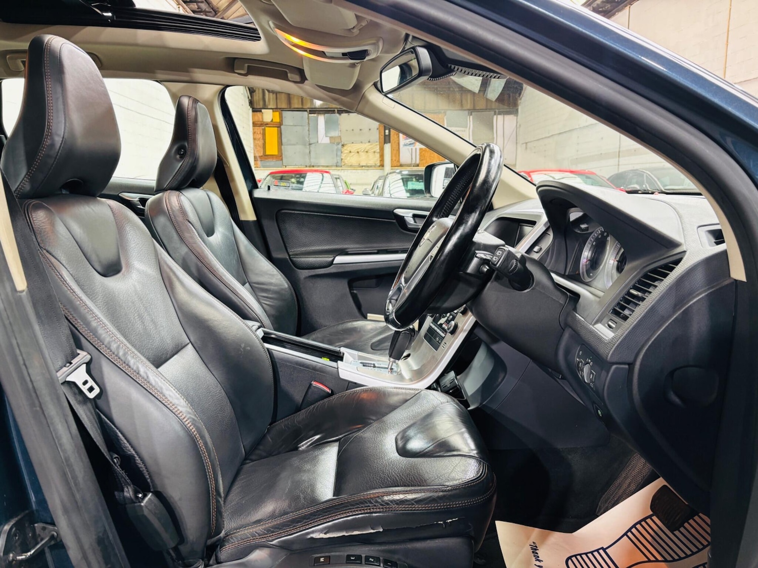 Used Volvo XC60 2009 for sale - 77670902: Photo 13