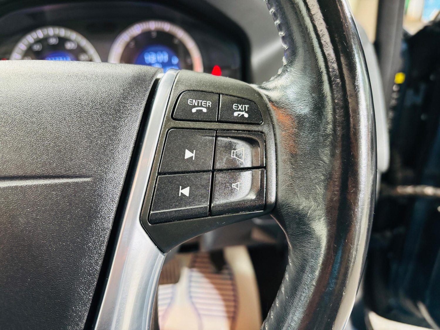 Used Volvo XC60 2009 for sale - 77670902: Photo 21