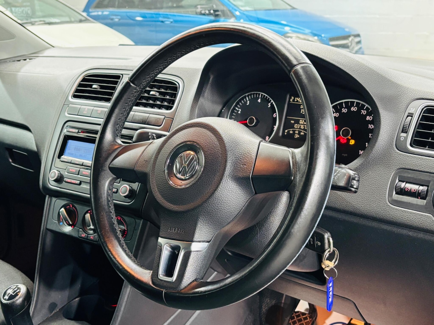 Used Volkswagen Polo 2011 for sale - 76270101: Photo 11