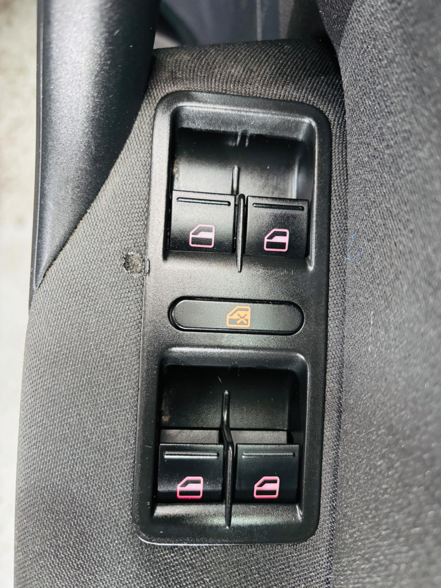 Used Volkswagen Polo 2011 for sale - 76270101: Photo 17