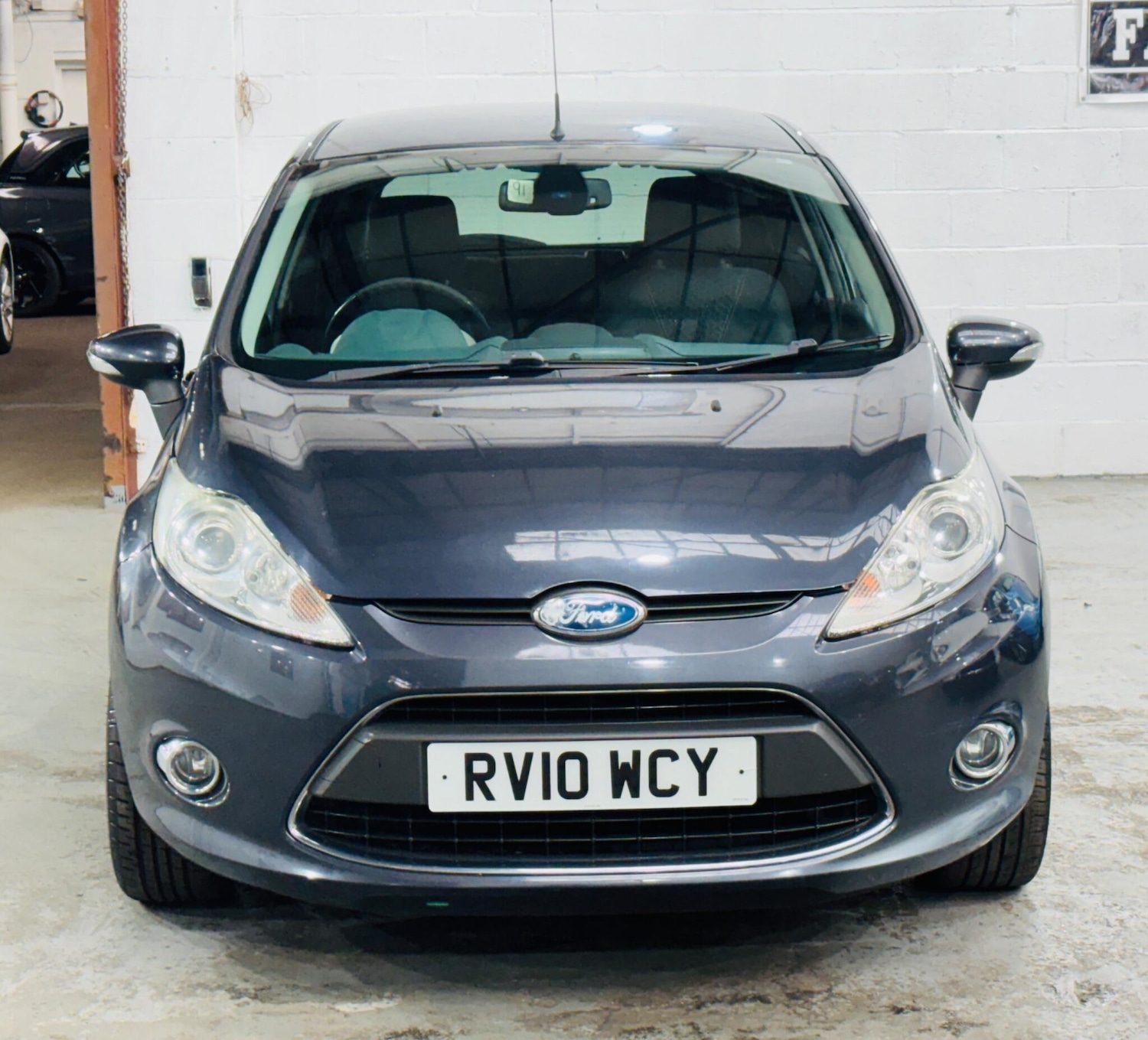 Used Ford Fiesta 2010 for sale - 76989823: Photo 2