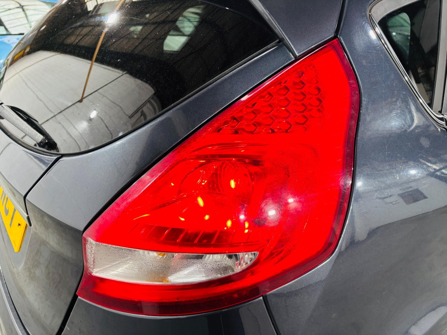 Used Ford Fiesta 2010 for sale - 76989823: Photo 28