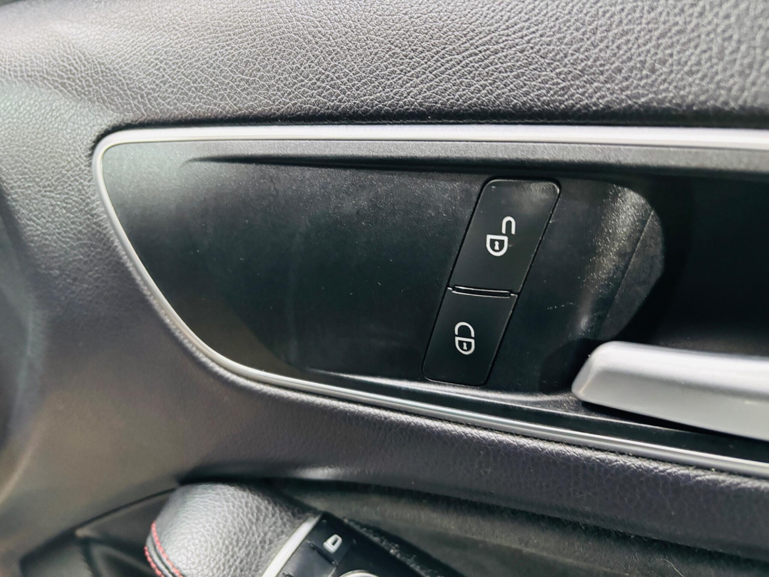 Used Mercedes-Benz A-Class 2015 for sale - 78046797: Photo 32