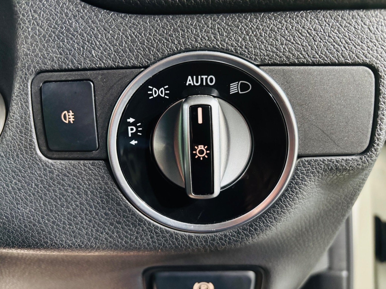 Used Mercedes-Benz GLA 2015 for sale - 77097927: Photo 19