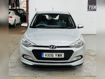 Used Hyundai i20 2016 for sale - 78231452: Photo