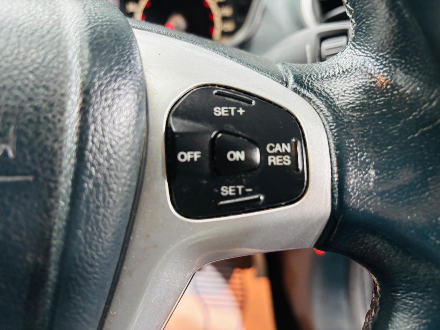 Used Ford Fiesta 2010 for sale - 76108514: Photo 21